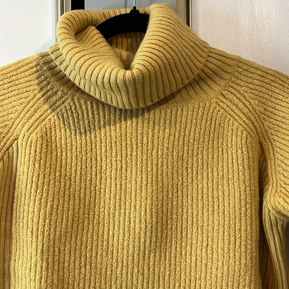 Wilfred Free Merino Wool Sweater - Picture 2 of 9